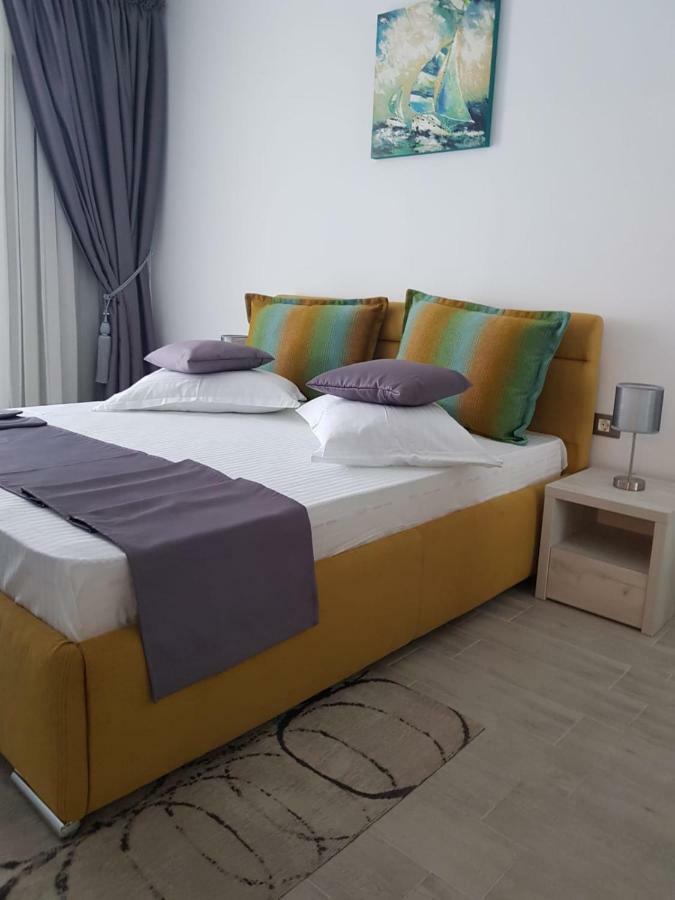 Ranya Apartments Alezzi Beach Resort Navodari Bagian luar foto